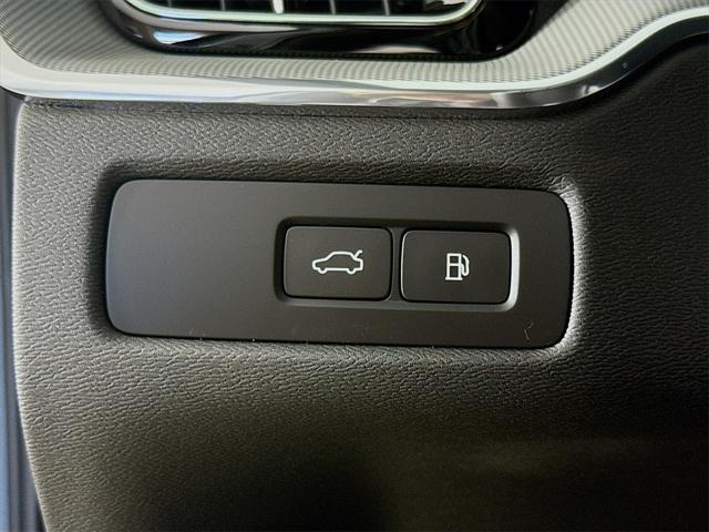 used 2024 Volvo XC60 Recharge Plug-In Hybrid car, priced at $62,995