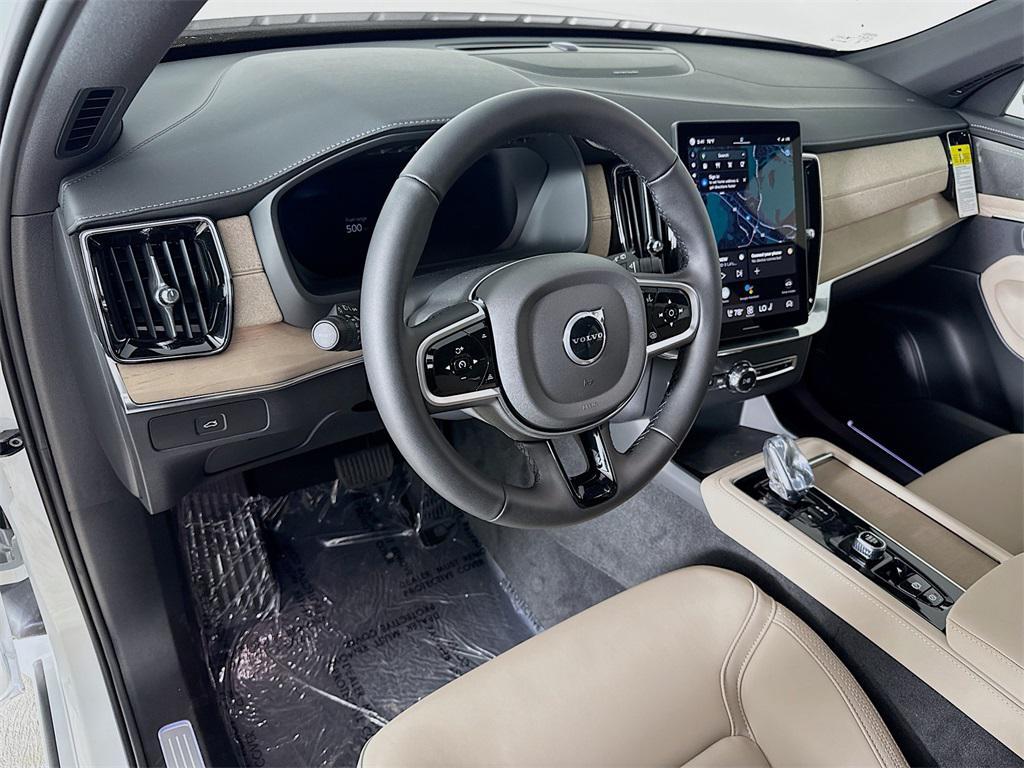 new 2025 Volvo XC90 car, priced at $69,155