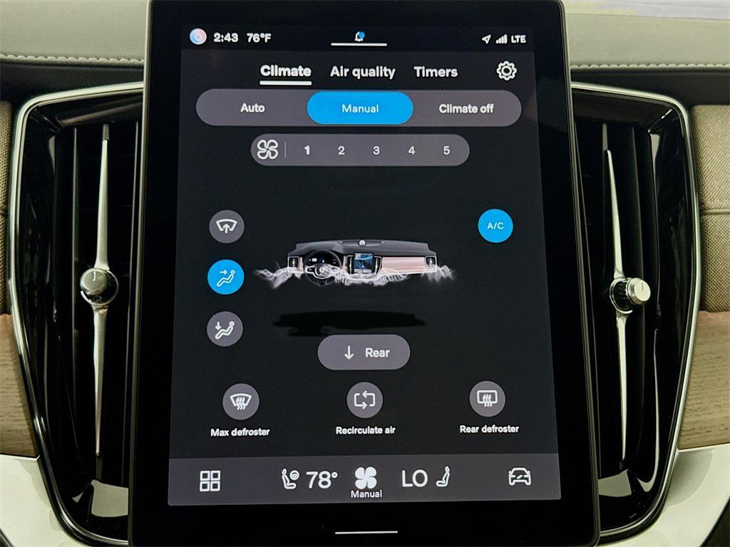 new 2025 Volvo XC90 car, priced at $69,155