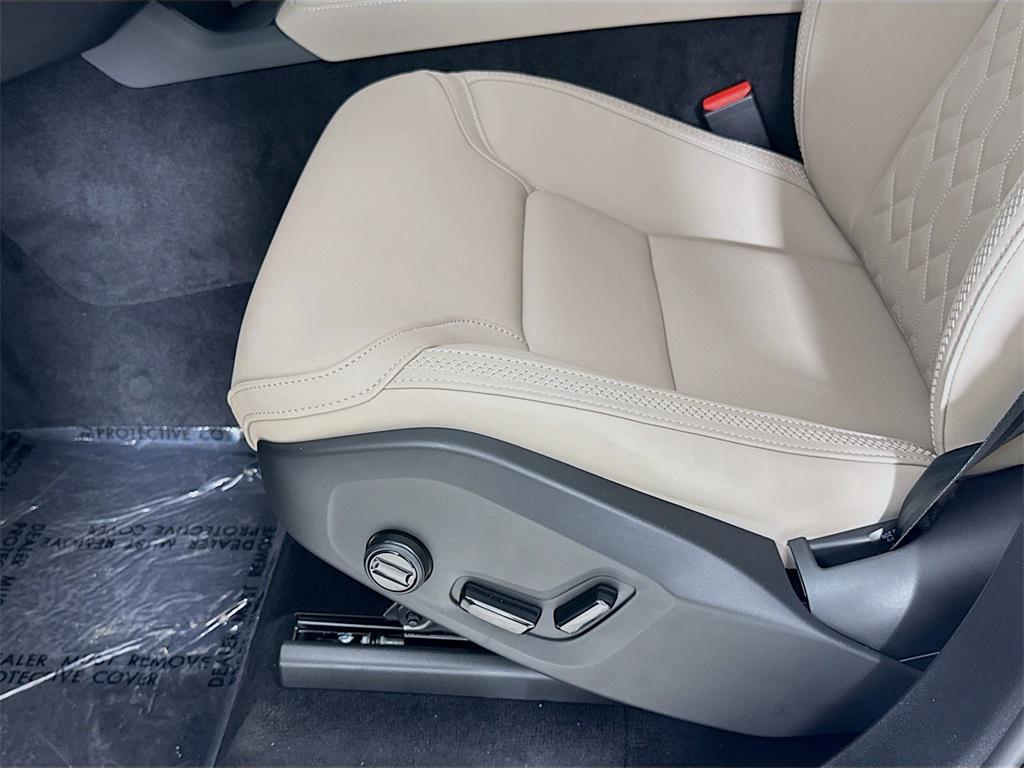 new 2025 Volvo XC90 car, priced at $69,155
