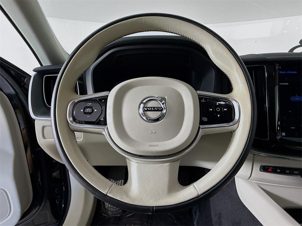 used 2023 Volvo XC60 car, priced at $31,998