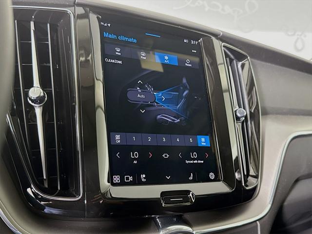 new 2025 Volvo XC60 car, priced at $51,570