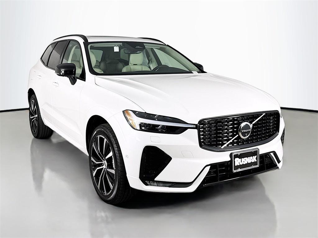 new 2025 Volvo XC60 car, priced at $55,360