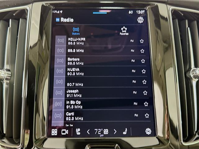 new 2025 Volvo XC60 car, priced at $55,360