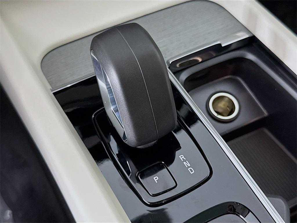 new 2025 Volvo XC60 car, priced at $55,360