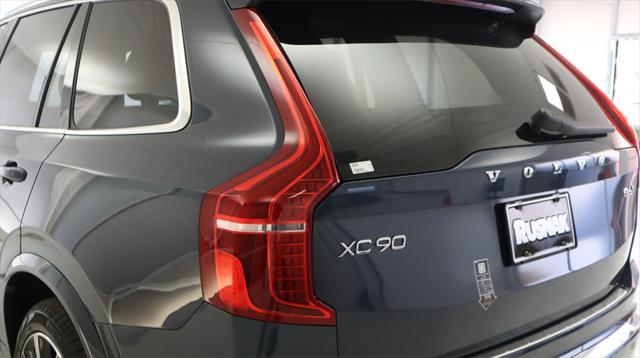 new 2025 Volvo XC90 car, priced at $68,455