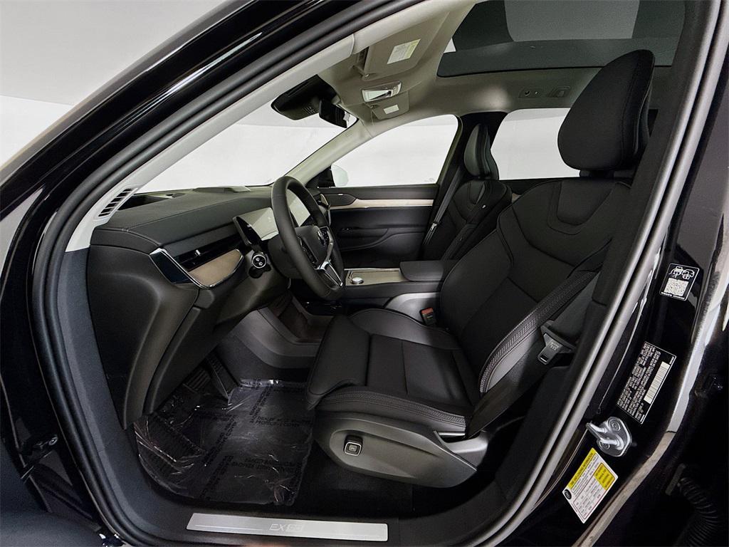 new 2025 Volvo EX90 car, priced at $94,745
