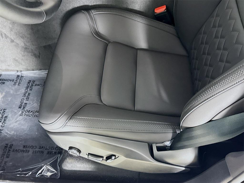 new 2025 Volvo XC90 car, priced at $61,795