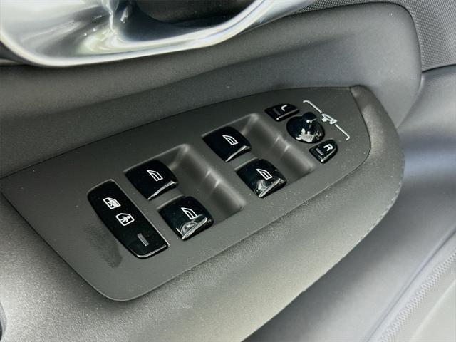 new 2025 Volvo XC90 car, priced at $61,795