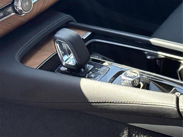 used 2025 Volvo XC90 car, priced at $62,995