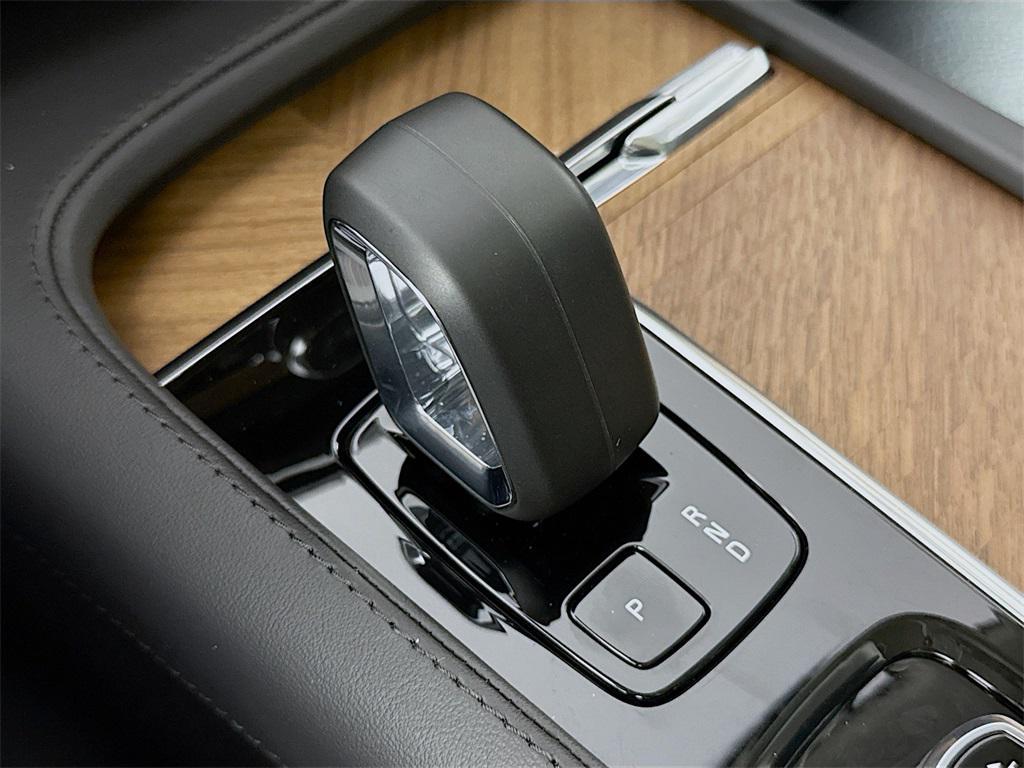 used 2023 Volvo XC90 car, priced at $39,994