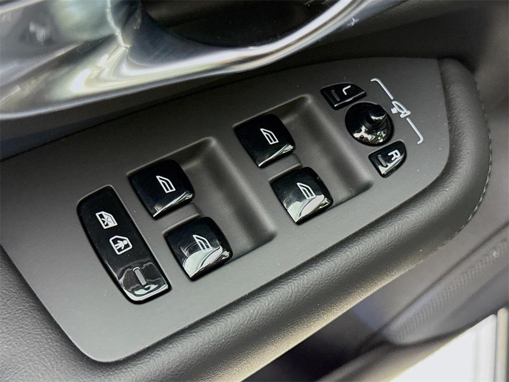 used 2023 Volvo XC90 car, priced at $39,994