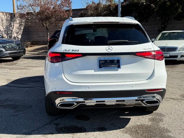 new 2025 Mercedes-Benz GLC 300 car, priced at $52,785