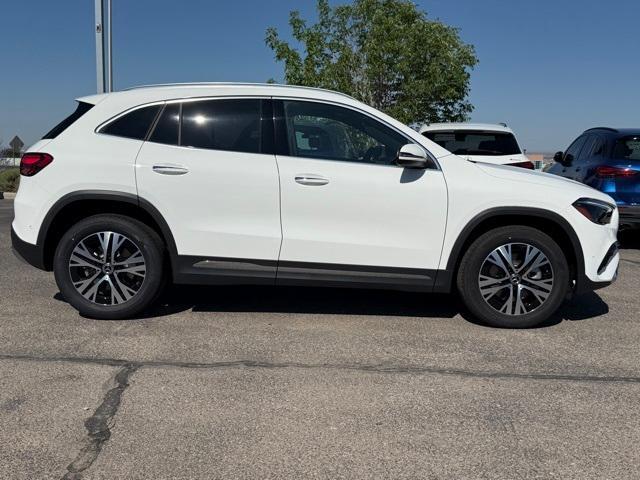 new 2025 Mercedes-Benz GLA 250 car, priced at $47,295
