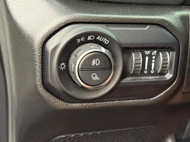 used 2022 Jeep Gladiator car, priced at $39,000