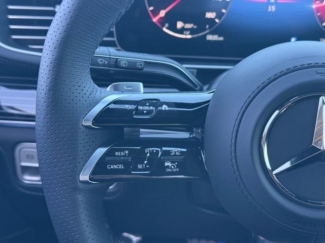 new 2025 Mercedes-Benz GLS 580 car, priced at $131,300