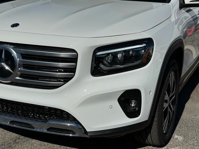 new 2024 Mercedes-Benz GLB 250 car, priced at $49,215