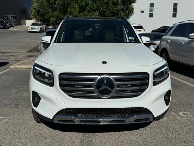 new 2024 Mercedes-Benz GLB 250 car, priced at $49,215