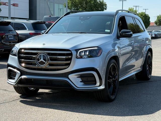 new 2025 Mercedes-Benz GLS 450 car, priced at $98,675
