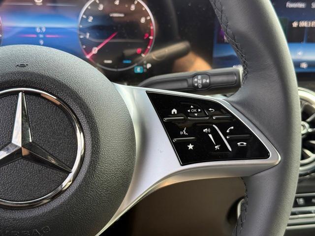 new 2025 Mercedes-Benz GLB 250 car, priced at $47,145