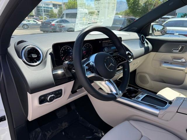 new 2025 Mercedes-Benz GLA 250 car, priced at $44,250