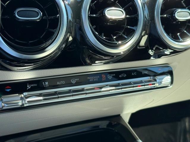 new 2025 Mercedes-Benz GLA 250 car, priced at $44,250