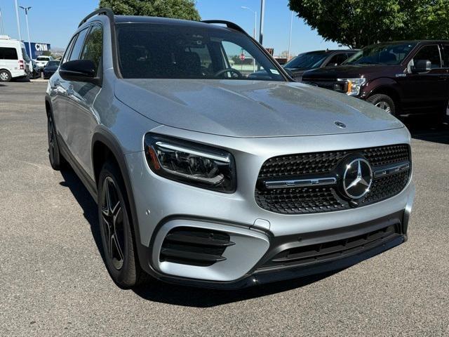 new 2024 Mercedes-Benz GLB 250 car, priced at $53,565