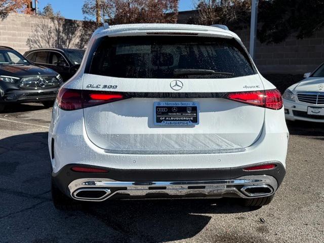 new 2025 Mercedes-Benz GLC 300 car, priced at $66,185