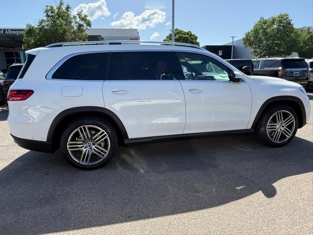 new 2025 Mercedes-Benz GLS 450 car
