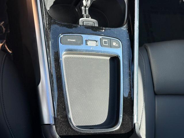 new 2025 Mercedes-Benz GLB 250 car, priced at $51,265