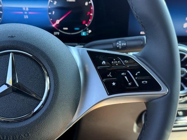 new 2025 Mercedes-Benz GLB 250 car, priced at $51,265