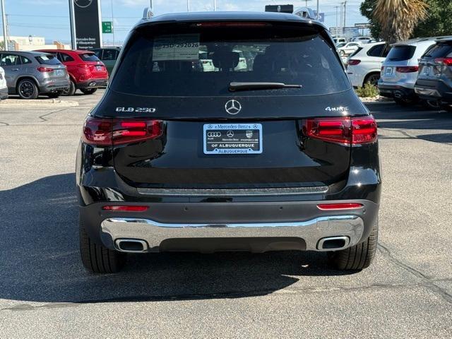 new 2025 Mercedes-Benz GLB 250 car, priced at $51,265