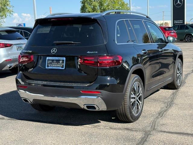 new 2025 Mercedes-Benz GLB 250 car, priced at $51,265