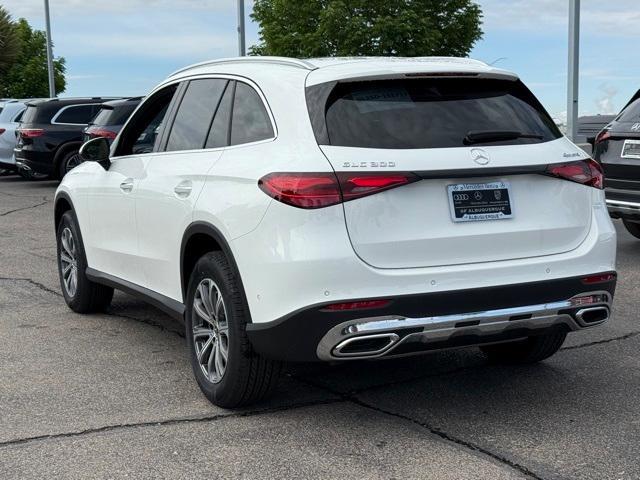 new 2025 Mercedes-Benz GLC 300 car