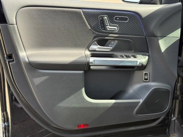 new 2025 Mercedes-Benz GLB 250 car, priced at $48,645