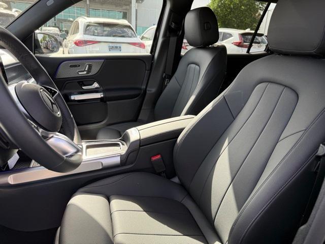 new 2025 Mercedes-Benz GLB 250 car, priced at $48,645