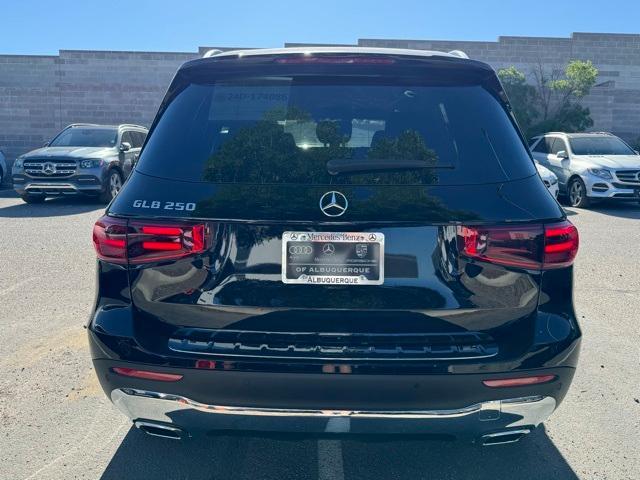 new 2024 Mercedes-Benz GLB 250 car, priced at $45,995