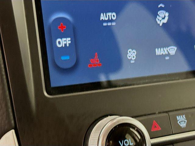 used 2024 Ford Edge car, priced at $28,490