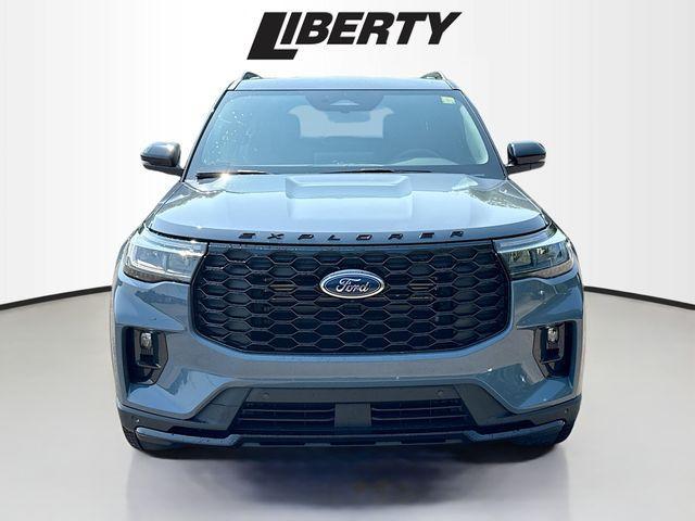 new 2025 Ford Explorer car, priced at $49,542