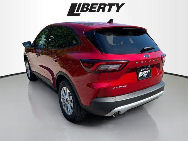 new 2025 Ford Escape car, priced at $30,400