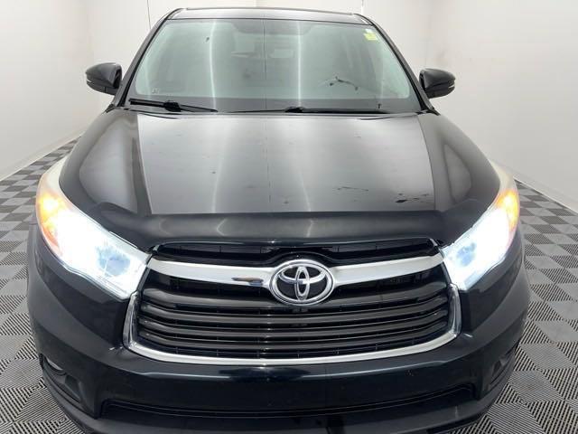 used 2014 Toyota Highlander car, priced at $14,990