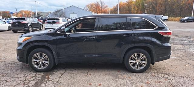 used 2014 Toyota Highlander car, priced at $15,970