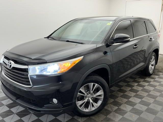 used 2014 Toyota Highlander car, priced at $14,990