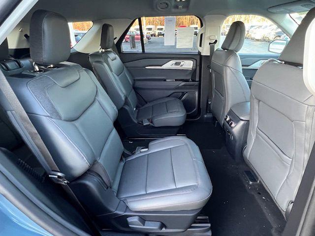 new 2025 Ford Explorer car, priced at $46,876