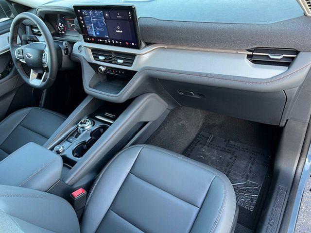 new 2025 Ford Explorer car, priced at $46,876