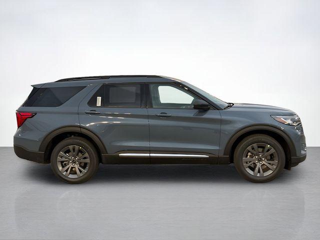new 2025 Ford Explorer car, priced at $46,876