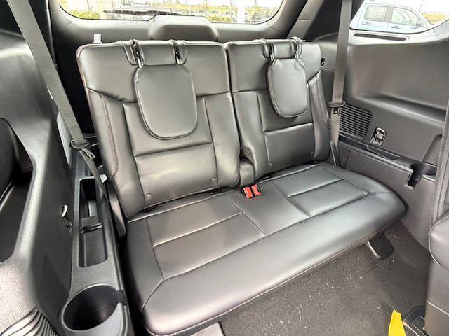 new 2025 Ford Explorer car, priced at $46,557