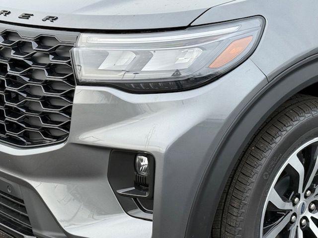 new 2025 Ford Explorer car, priced at $46,557
