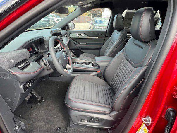 new 2025 Ford Explorer car, priced at $52,525