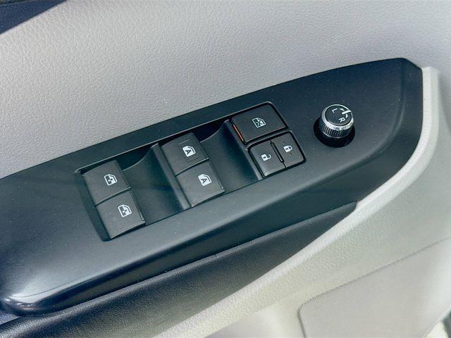 used 2017 Toyota Highlander car, priced at $20,888